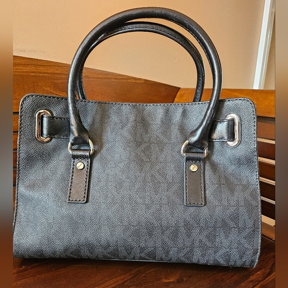Michael Kors Signature Hamilton Satchel With Matching Fanny Pack! - Picture 2 of 14